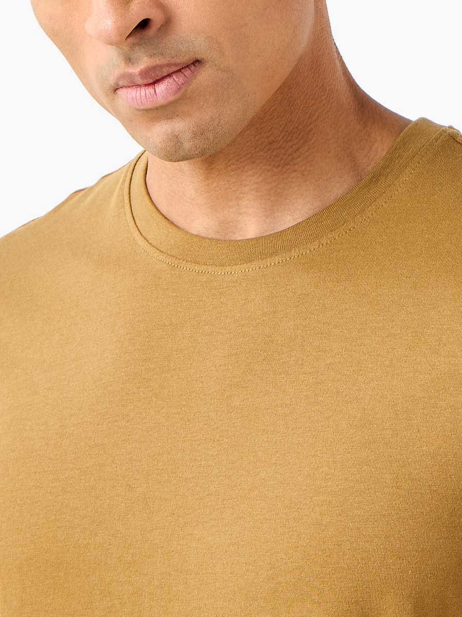 Men Regular Fit Crew Neck Short Sleeves T-Shirt