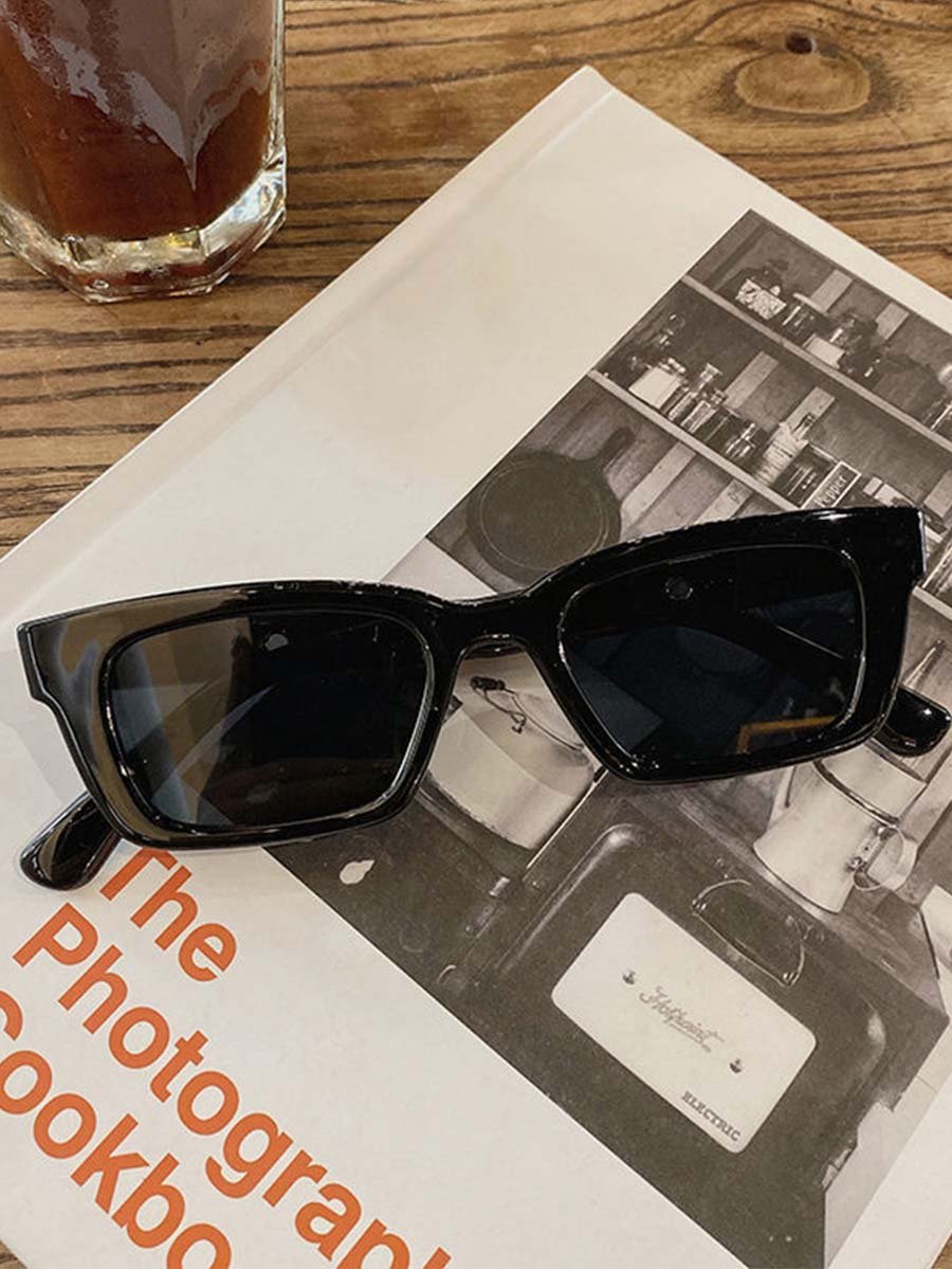 Black Wayfarer Sunglasses