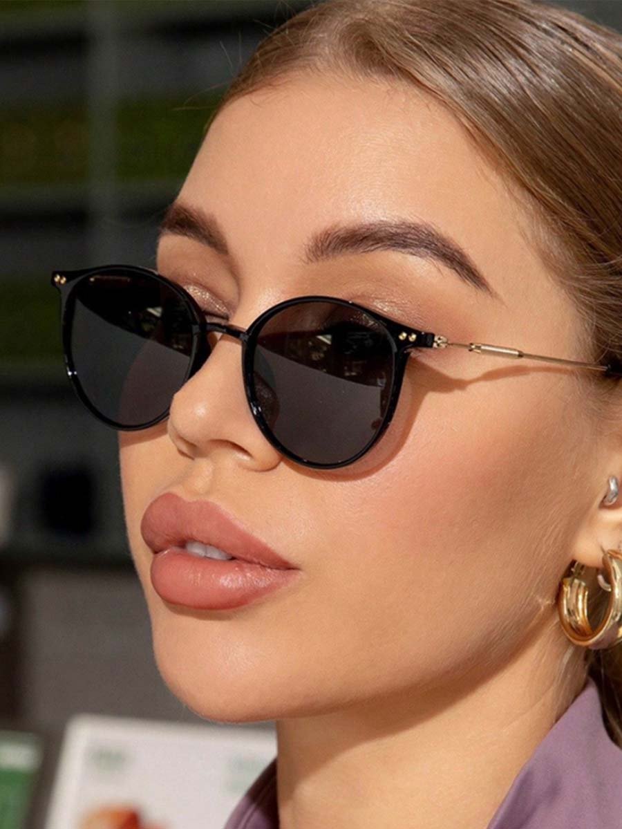 Black Round Sunglasses