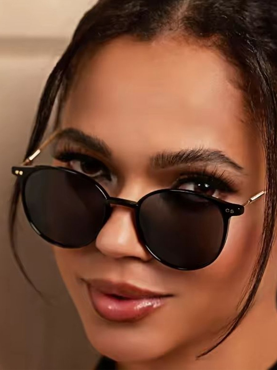 Black Round Sunglasses