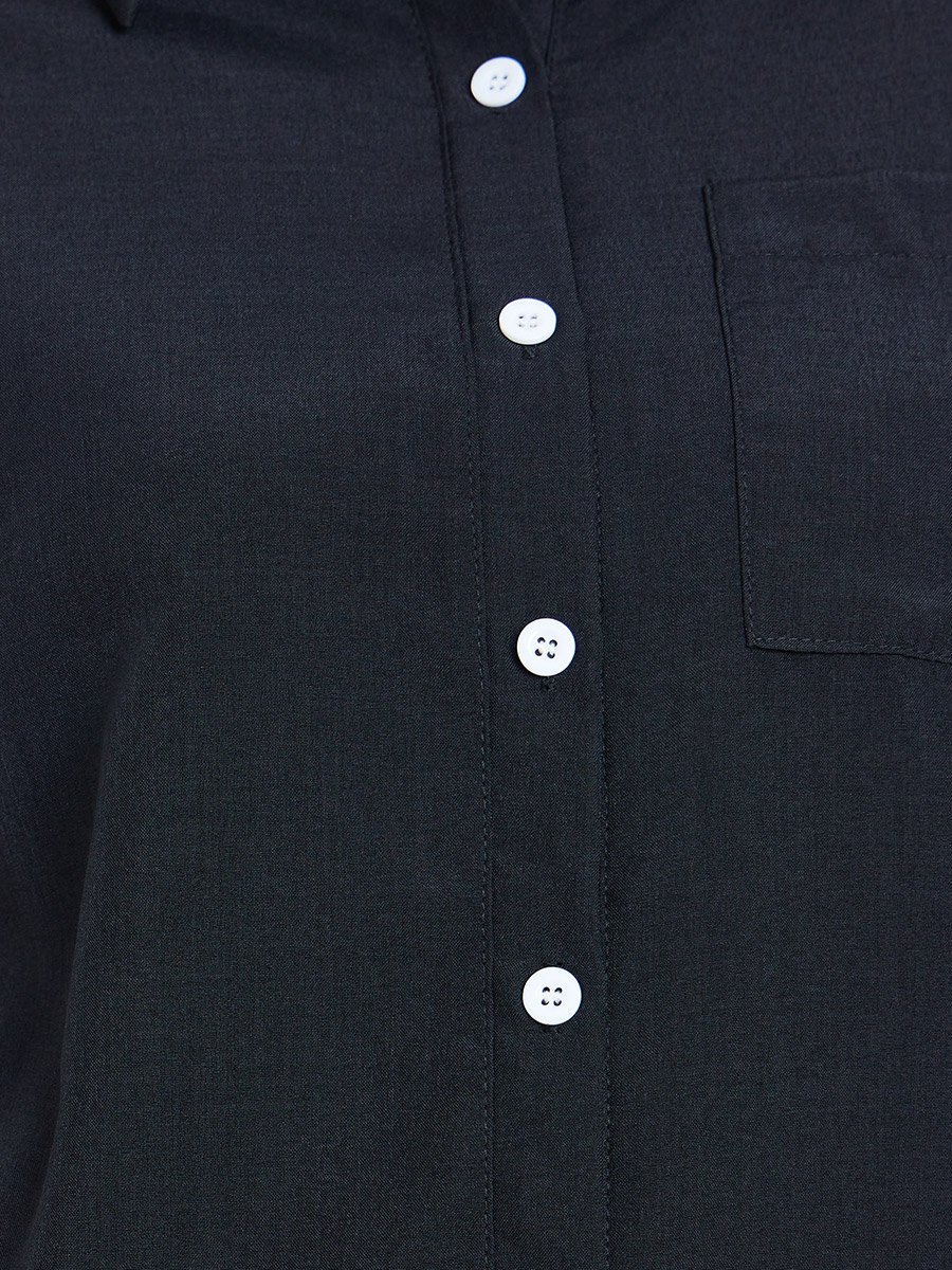 Black Short Sleeve Button-Down Shirt