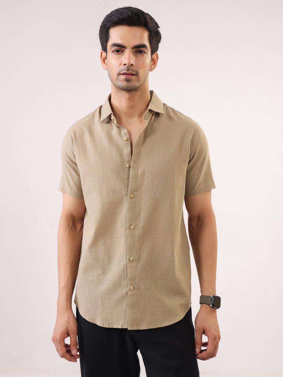 Men Solid Regular Fit Cotton Shirt