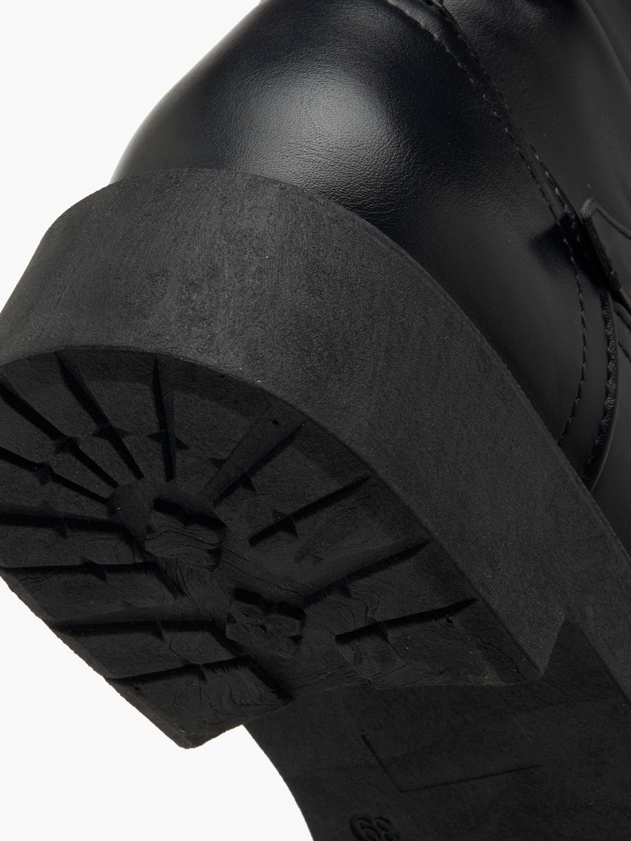 Women Zip Closure Ankle Boots