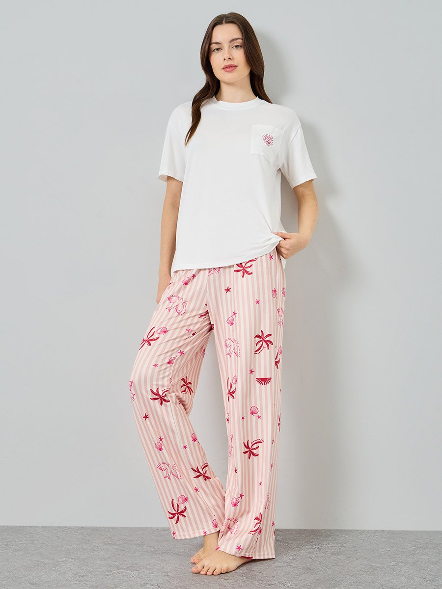 Women Pocket Detail T-Shirt and Printed Pyjama Set