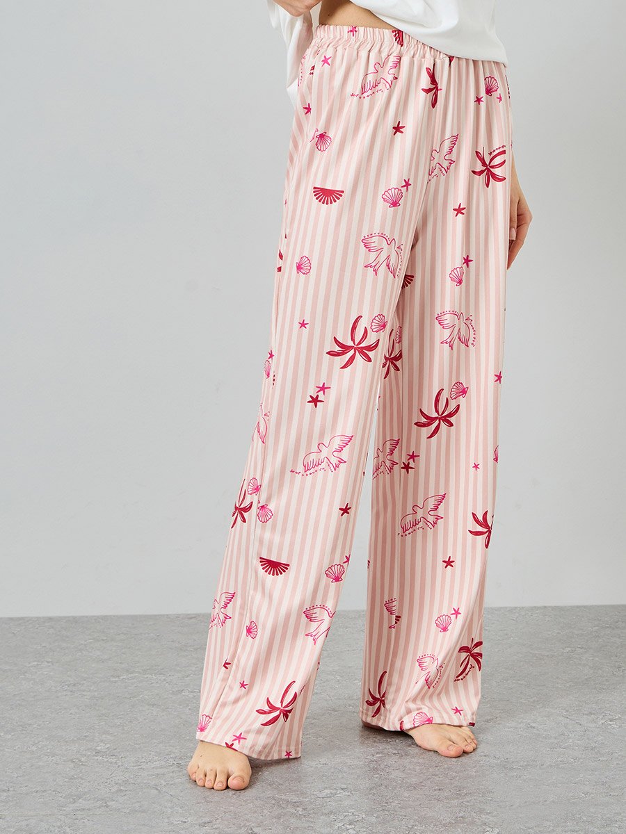 Women Pocket Detail T-Shirt and Printed Pyjama Set