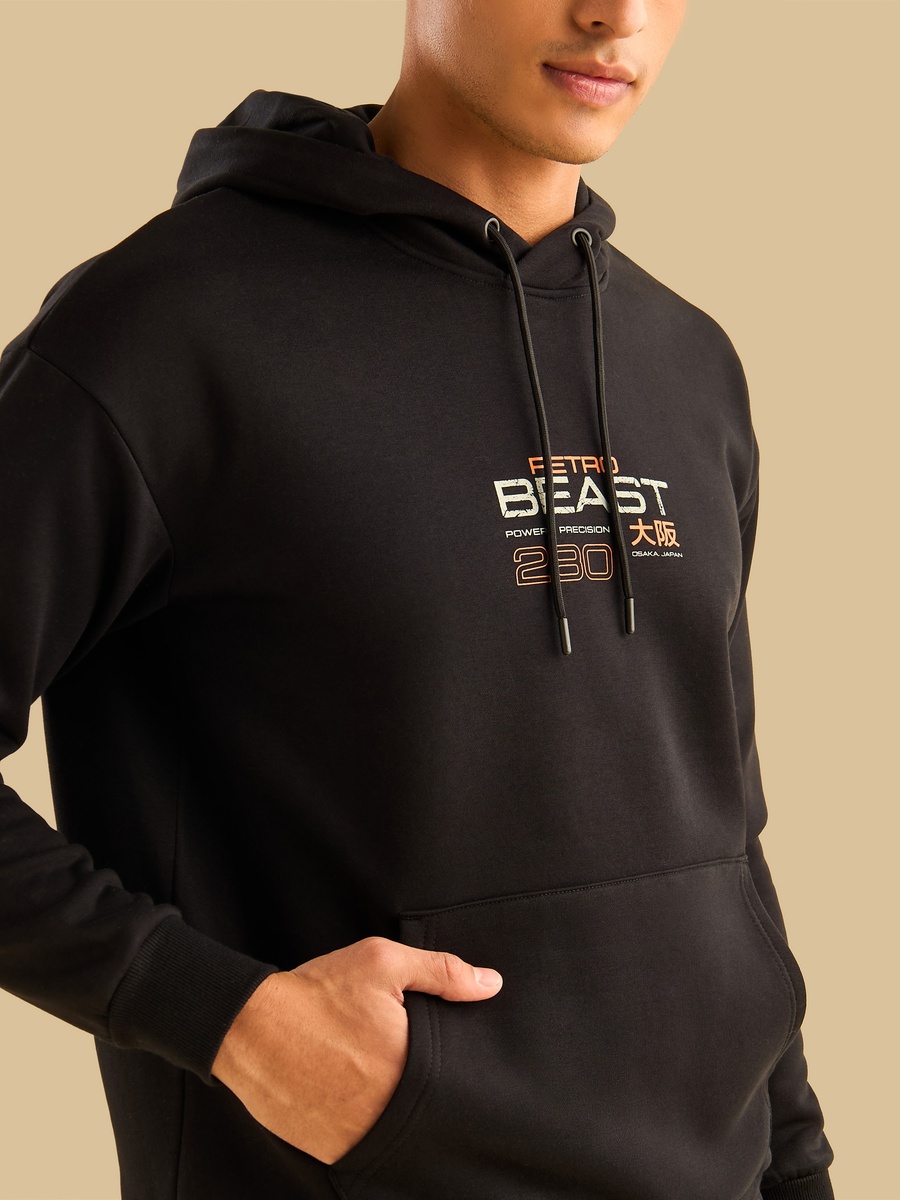 Graphic Print Hooded Sweatshirt