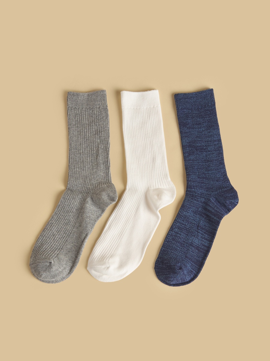 Pack of 3 - Textured Crew Length Socks