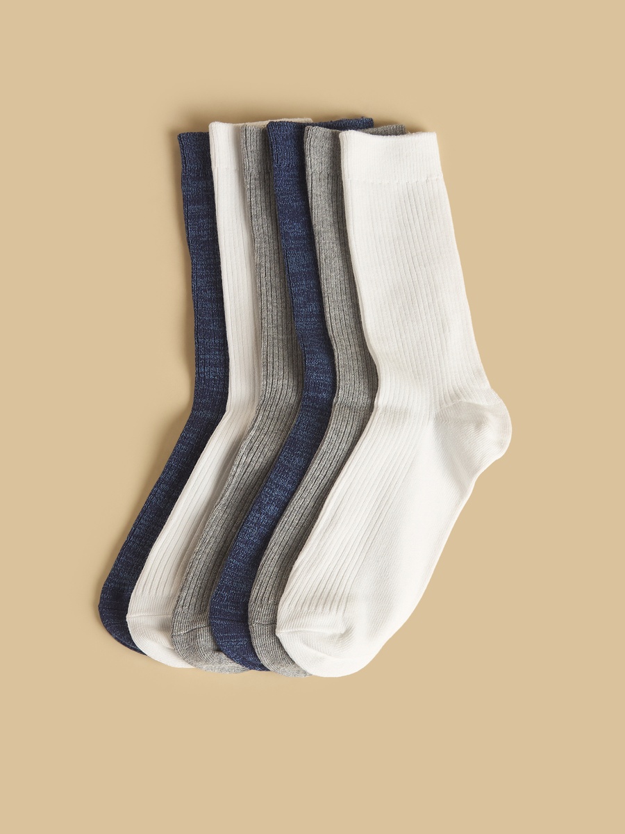 Pack of 3 - Textured Crew Length Socks