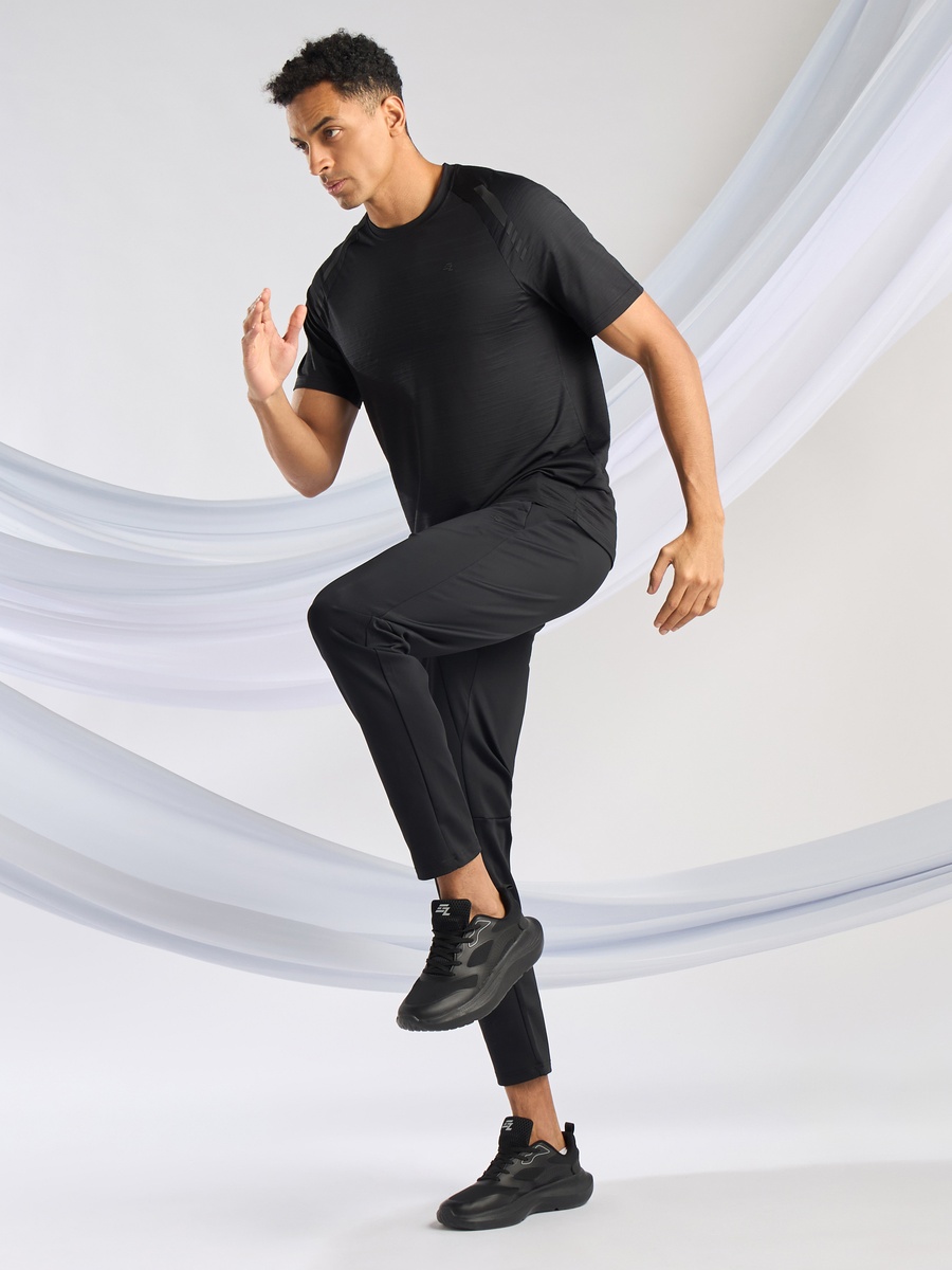 Textured Raglan Sleeves T-Shirt