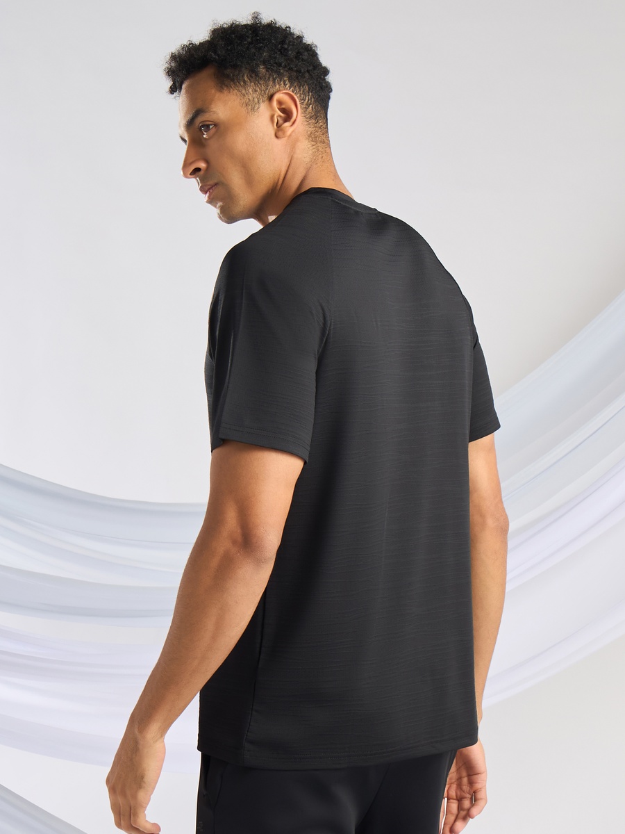 Textured Raglan Sleeves T-Shirt