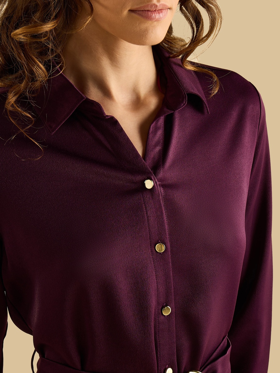 فستان بلوزة ساتان مع حزام