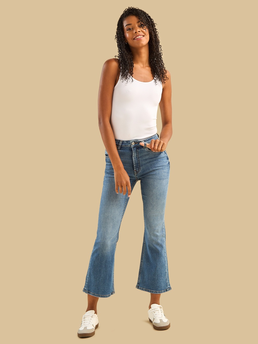 Cropped Flared Jeans