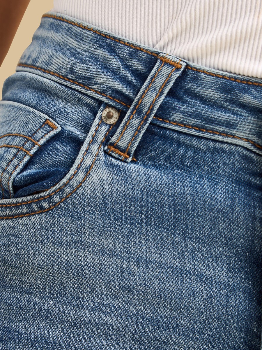 Cropped Flared Jeans