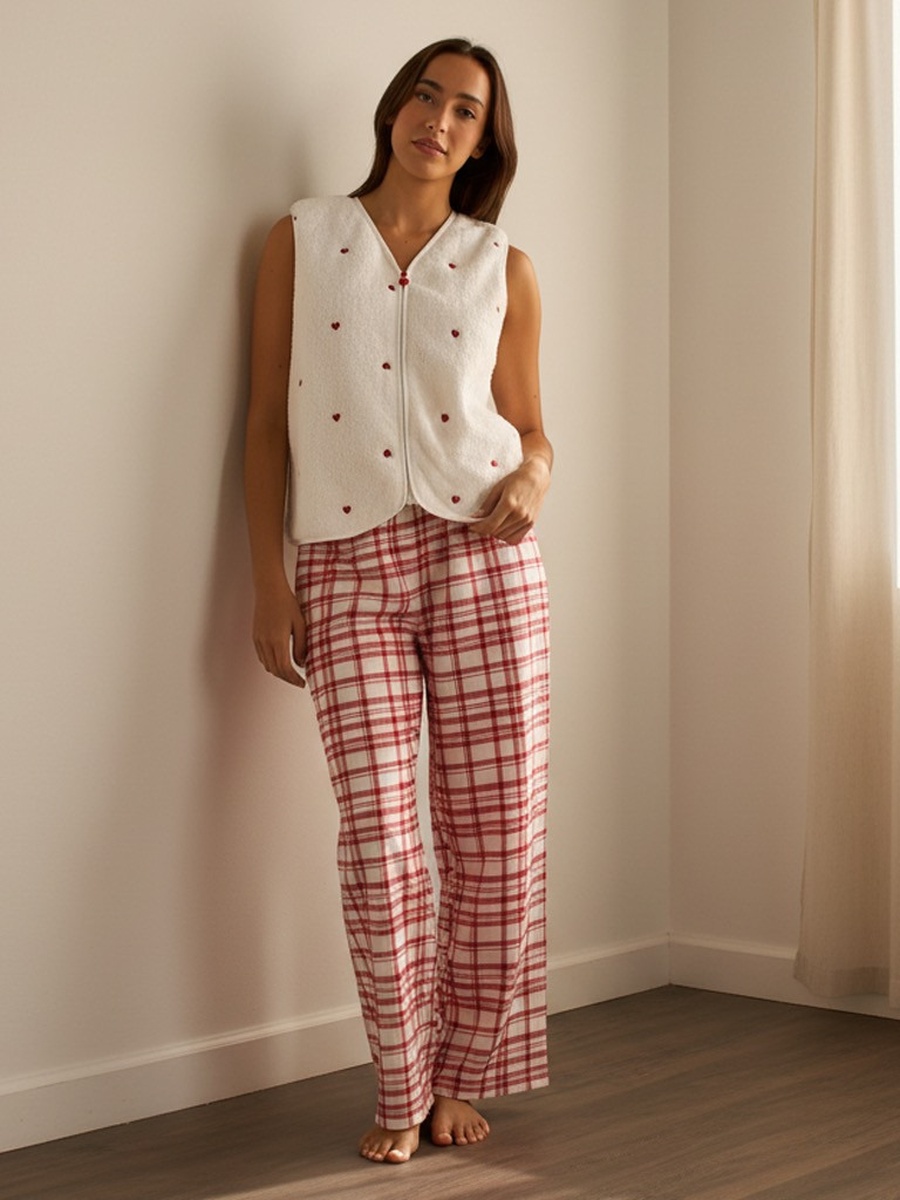 Heart Embroidered Checked Fleece Pyjama Set