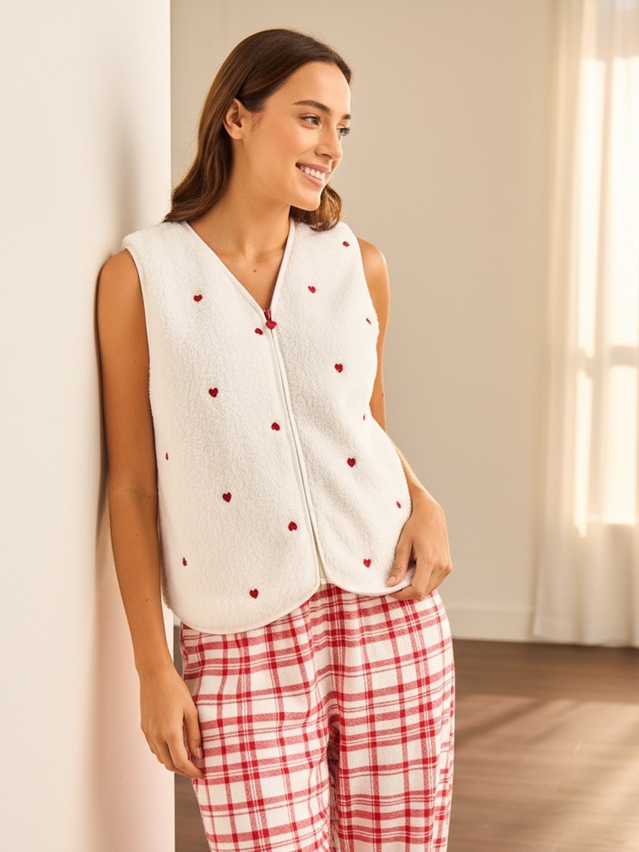 Heart Embroidered Checked Fleece Pyjama Set