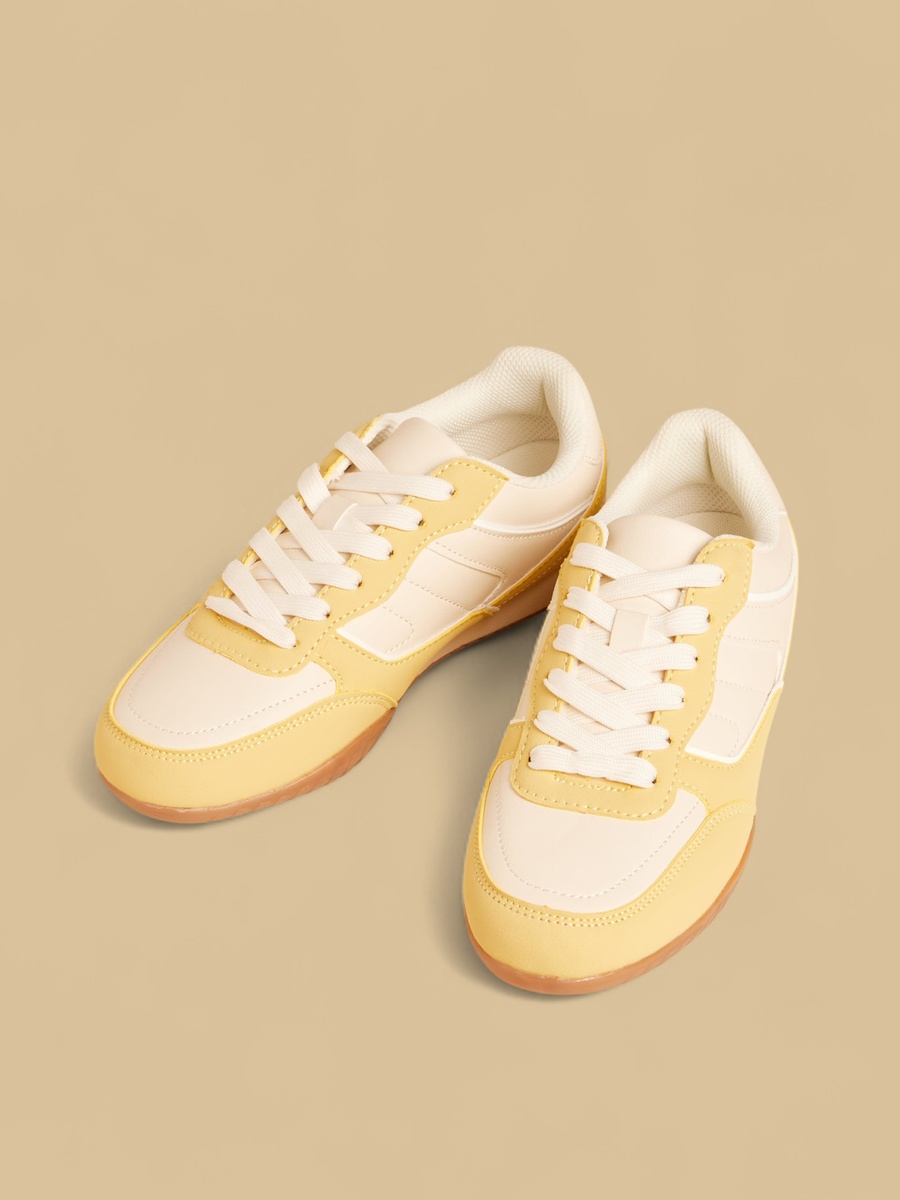 Panelled Lace-Up Sports Shoes