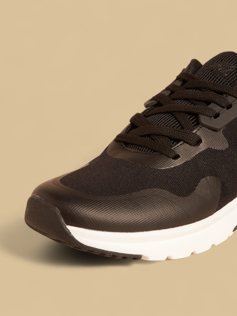 Panelled Lace-Up Sports Shoes