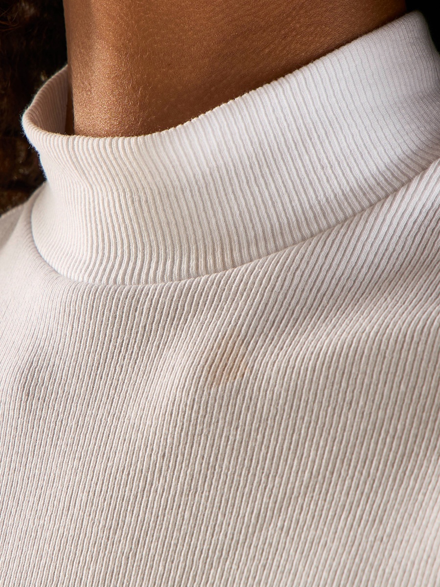 Ribbed High Neck T-Shirt