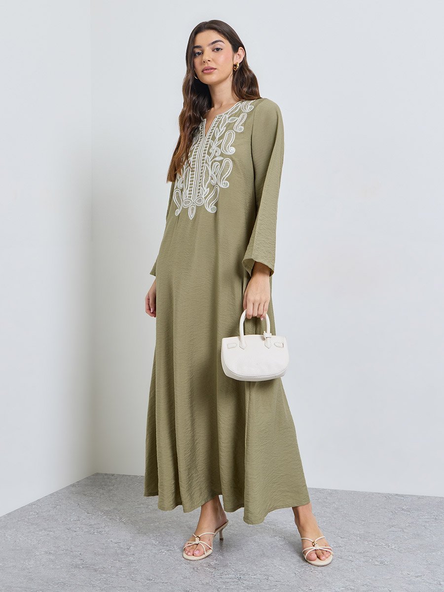 Green Embroidered Yoke Notch Neck Jalabiya
