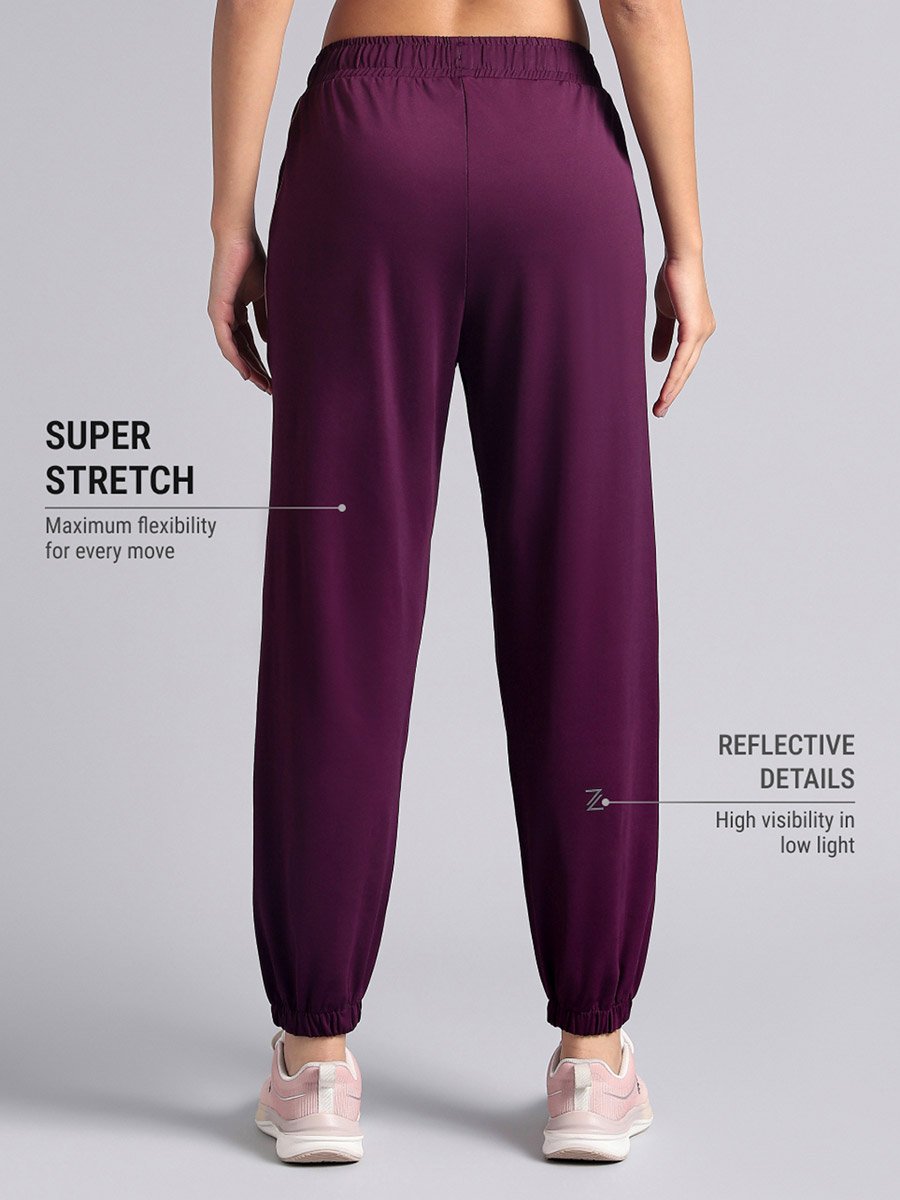 Women Wine Run Forward Joggers