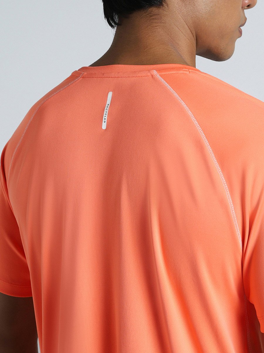 Men Raglan Sleeves Performance T-Shirt