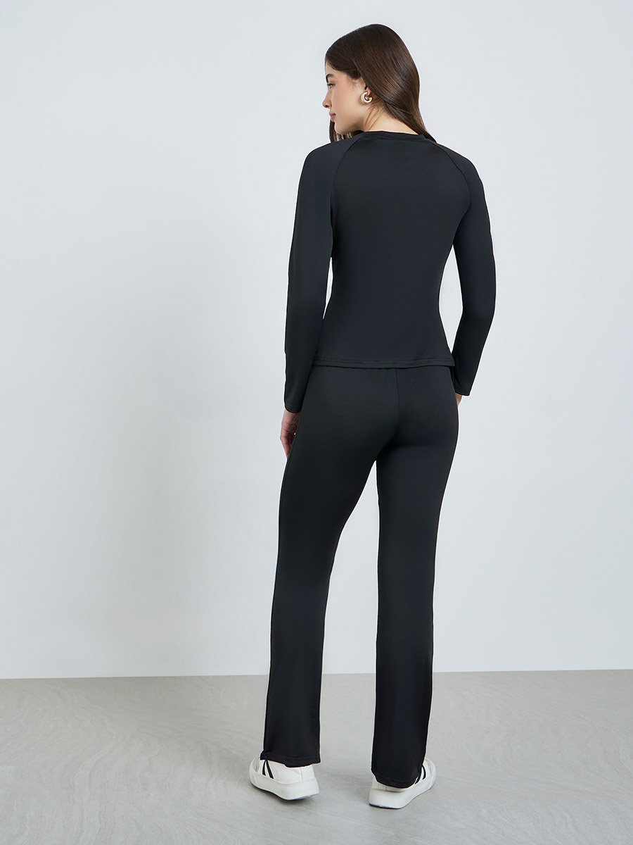 Black Solid Fitted T-Shirt and Leggings Co-Ords