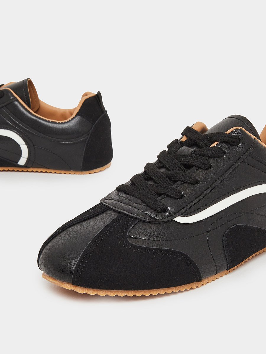 Black Retro Lace Up Sneakers