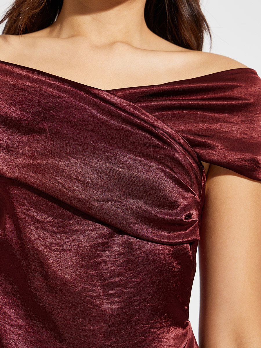 burgundy dress red carpet Dear Autumn Dress by Blu Pepper – Elegant Midi with Feminine Details BURGUNDY / M main image 1
