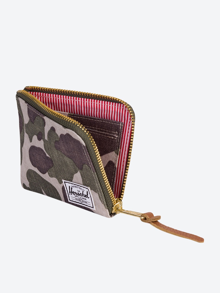 Johnny Camouflage Zip-Around Wallet