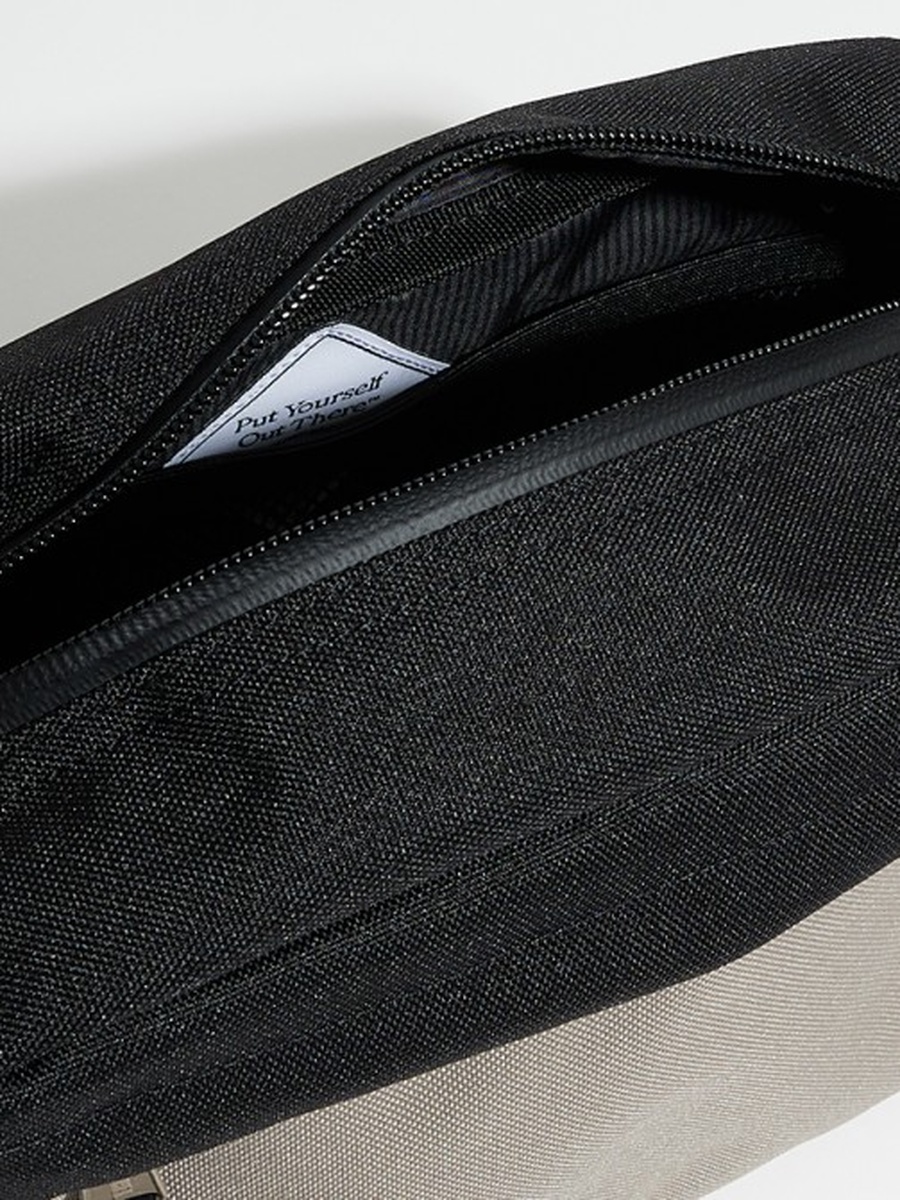 Chapter Color Block Travel Wash Bag