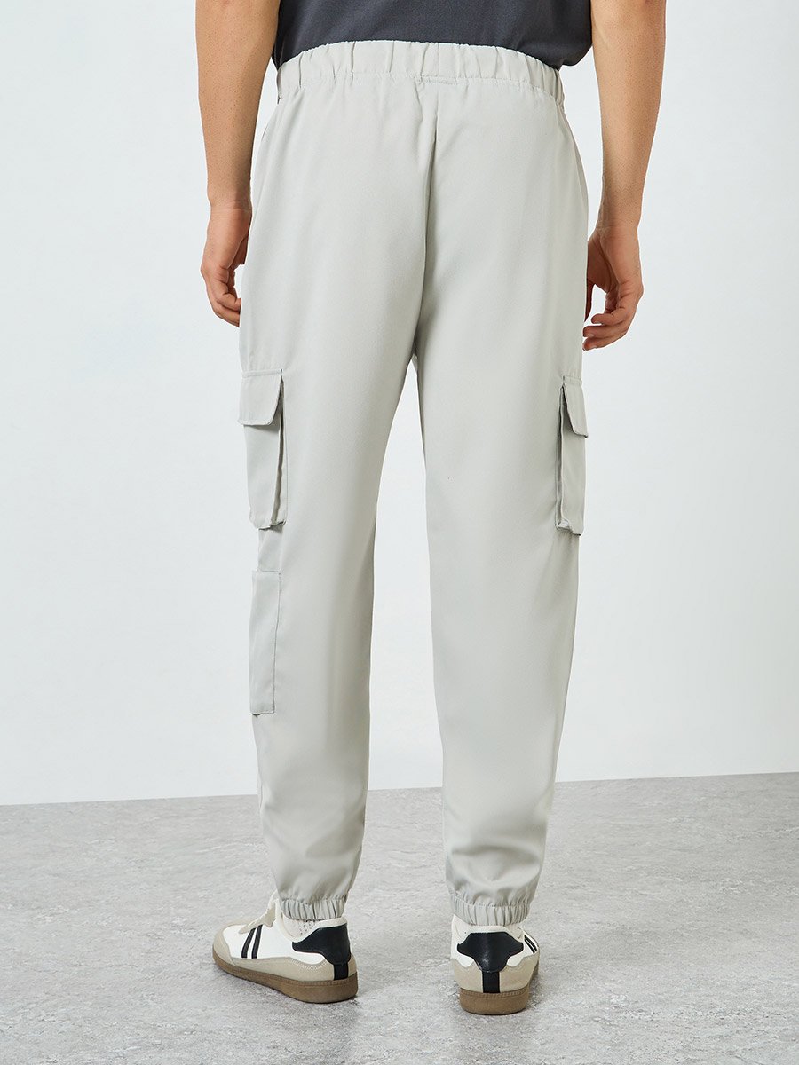 Men Grey Relaxed Fit Cargo Pants