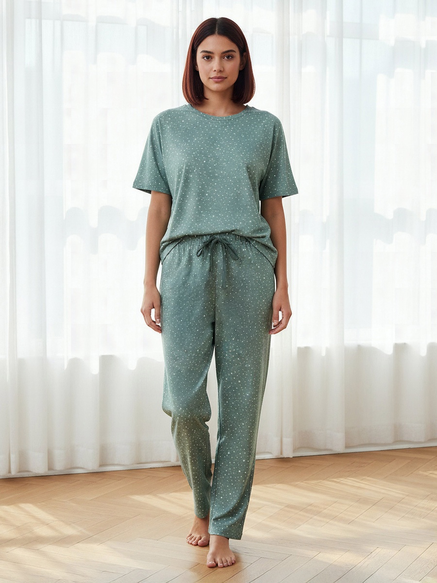 Pyjama Set with Top and Trousers