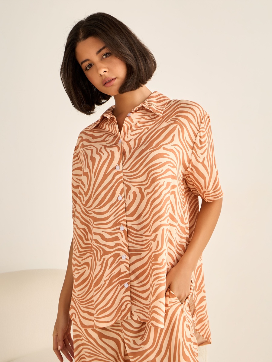 Pyjama Set with Button-Down Shirt and Trousers