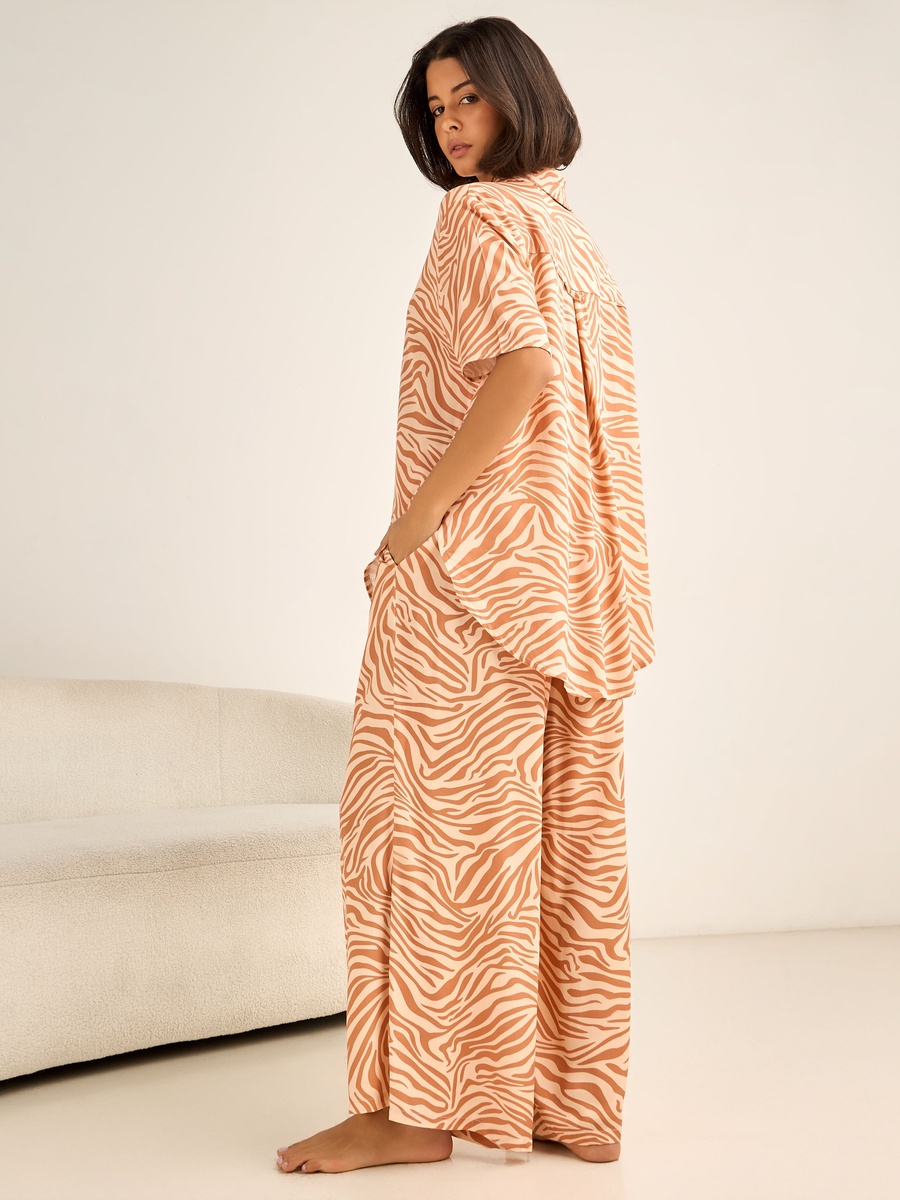 Pyjama Set with Button-Down Shirt and Trousers