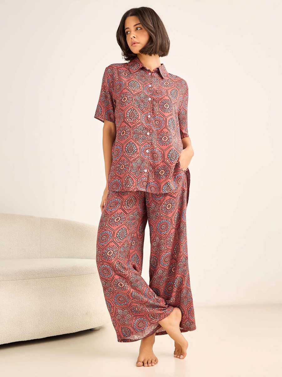 Pyjama Set with Button-Down Shirt and Trousers