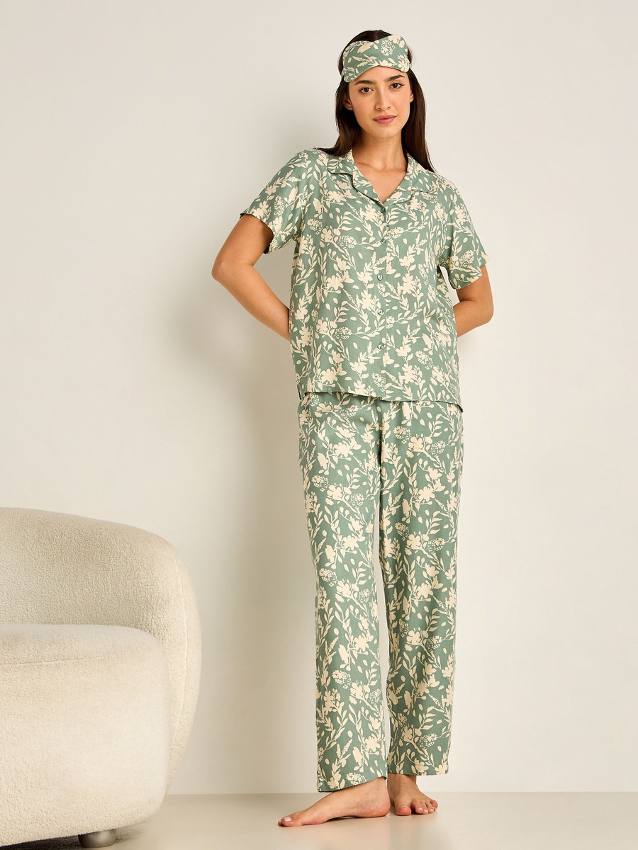 Viscose Pyjama Set with Button-Down Shirt and Trousers