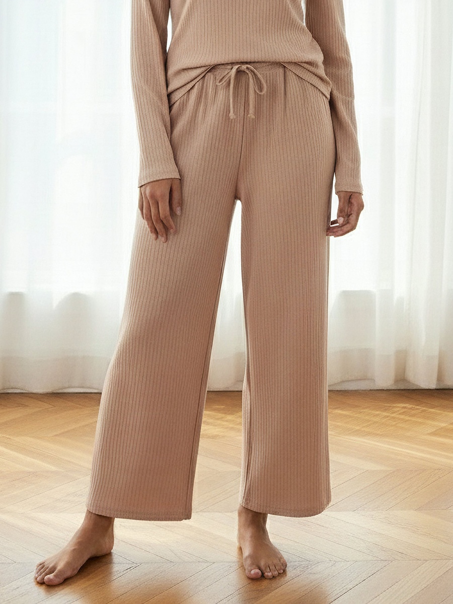 Pyjama Set with Ribbed Top and Pants