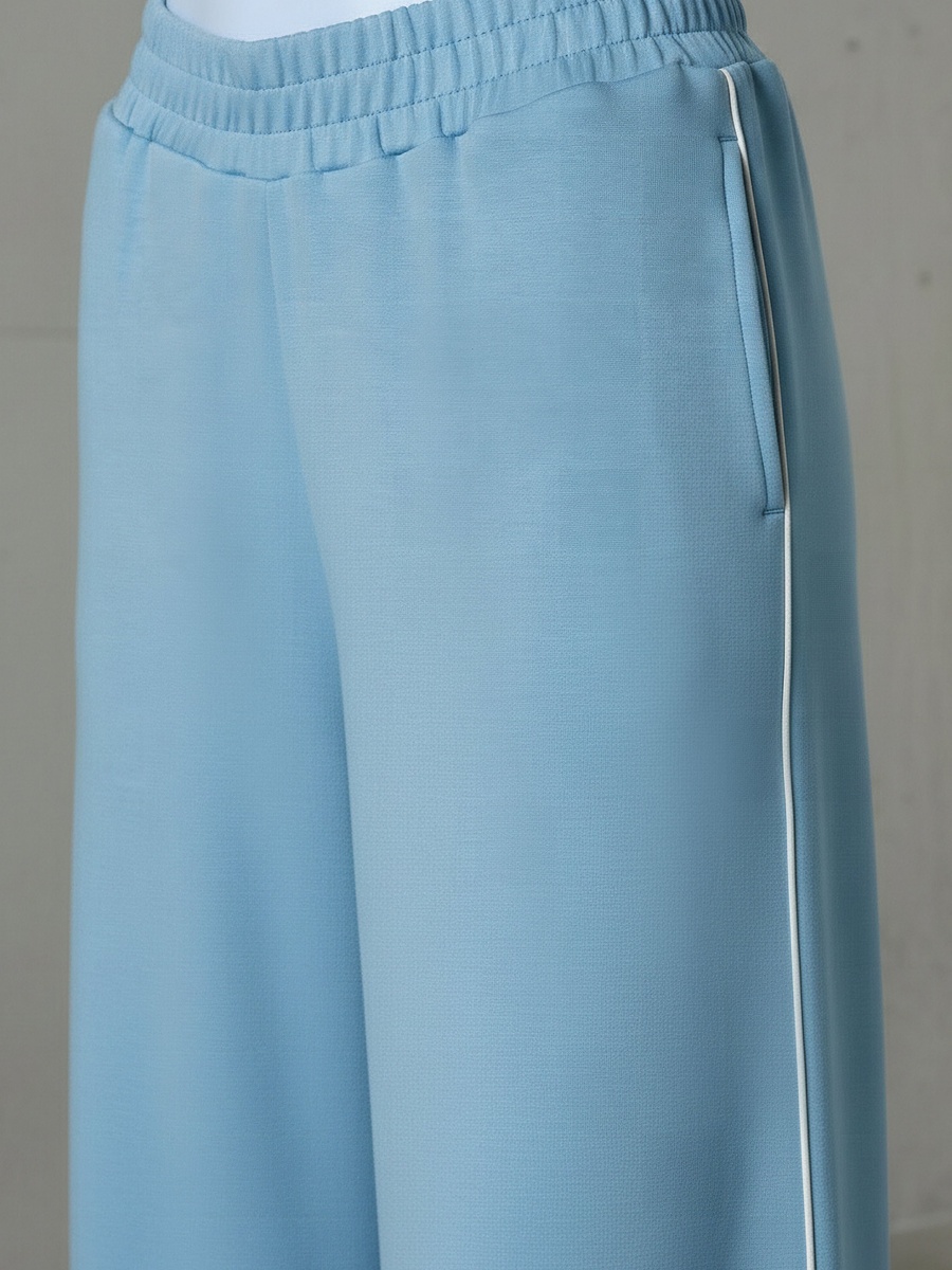 Regular Fit Mid-Rise Pants with Piping Design