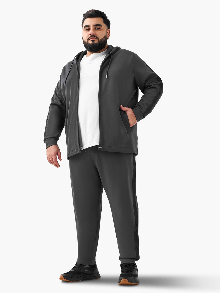 Men Regular Fit Joggers with Pockets