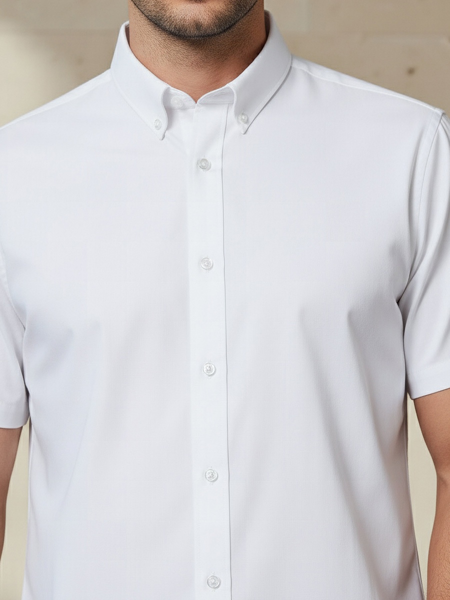 Men Regular Fit Button Down Collar Short Sleeve Shirt