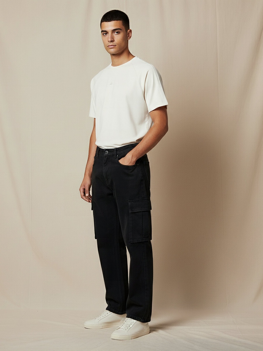 Men Regular Fit Mid-Rise Cargo Jeans