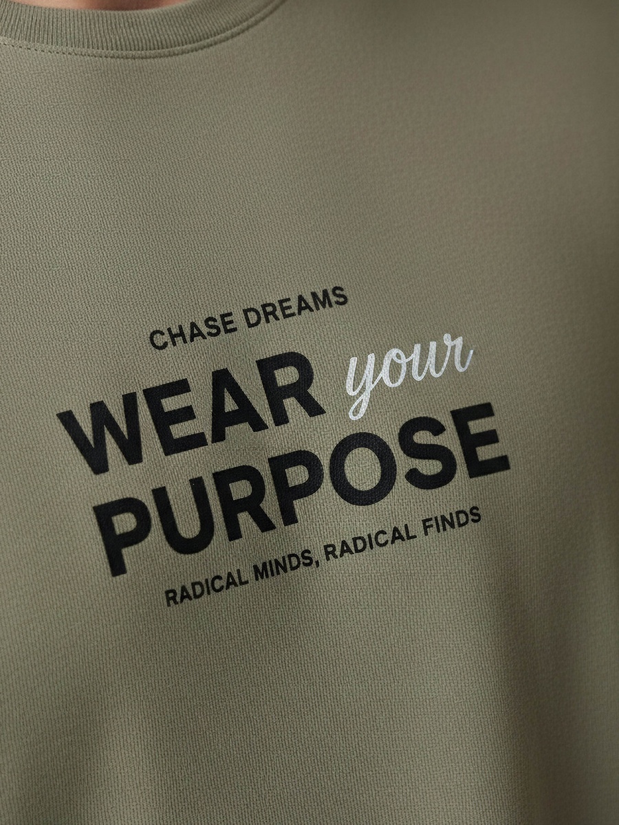 Men Slim Fit Round Neck Short Sleeve Slogan Print T-Shirt