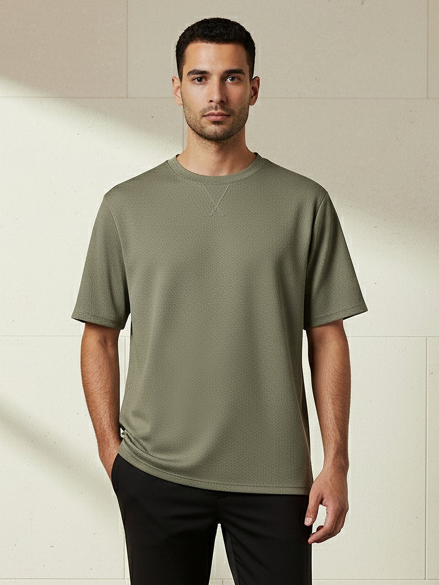 Men Regular Fit Crew Neck Short Sleeve Textured T-Shirt