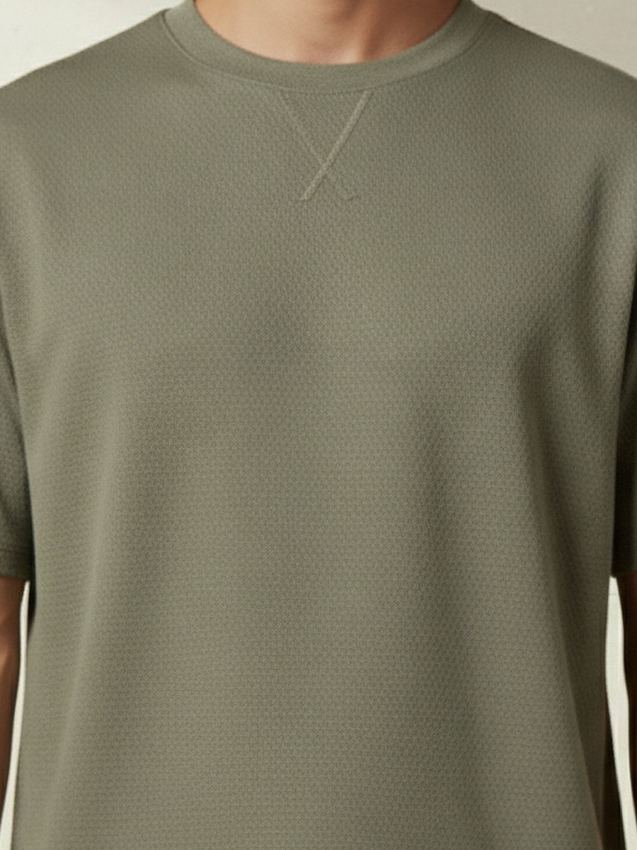 Men Regular Fit Crew Neck Short Sleeve Textured T-Shirt