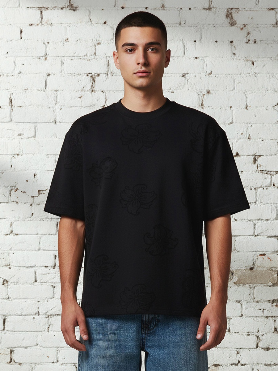 Men Regular Fit Crew Neck Short Sleeves Textured T-Shirt