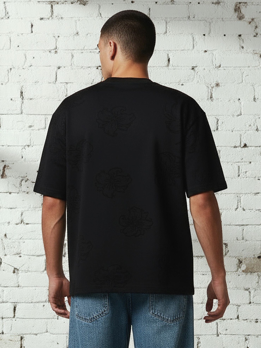 Men Regular Fit Crew Neck Short Sleeves Textured T-Shirt