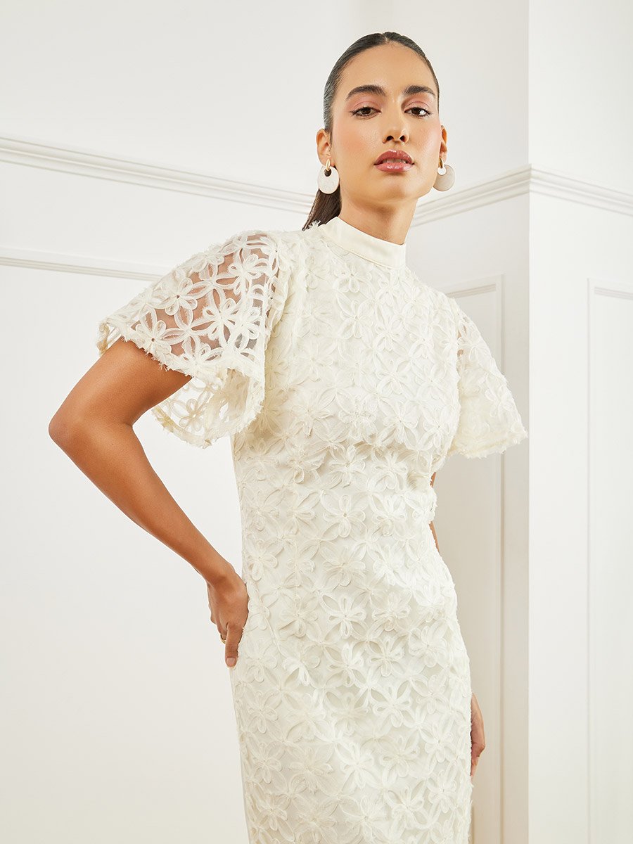 chinese dress ladies Graceful Elegance: Modest Mermaid Lace Wedding Dress with Short Sleeves Plus Size Size 8 main image 0