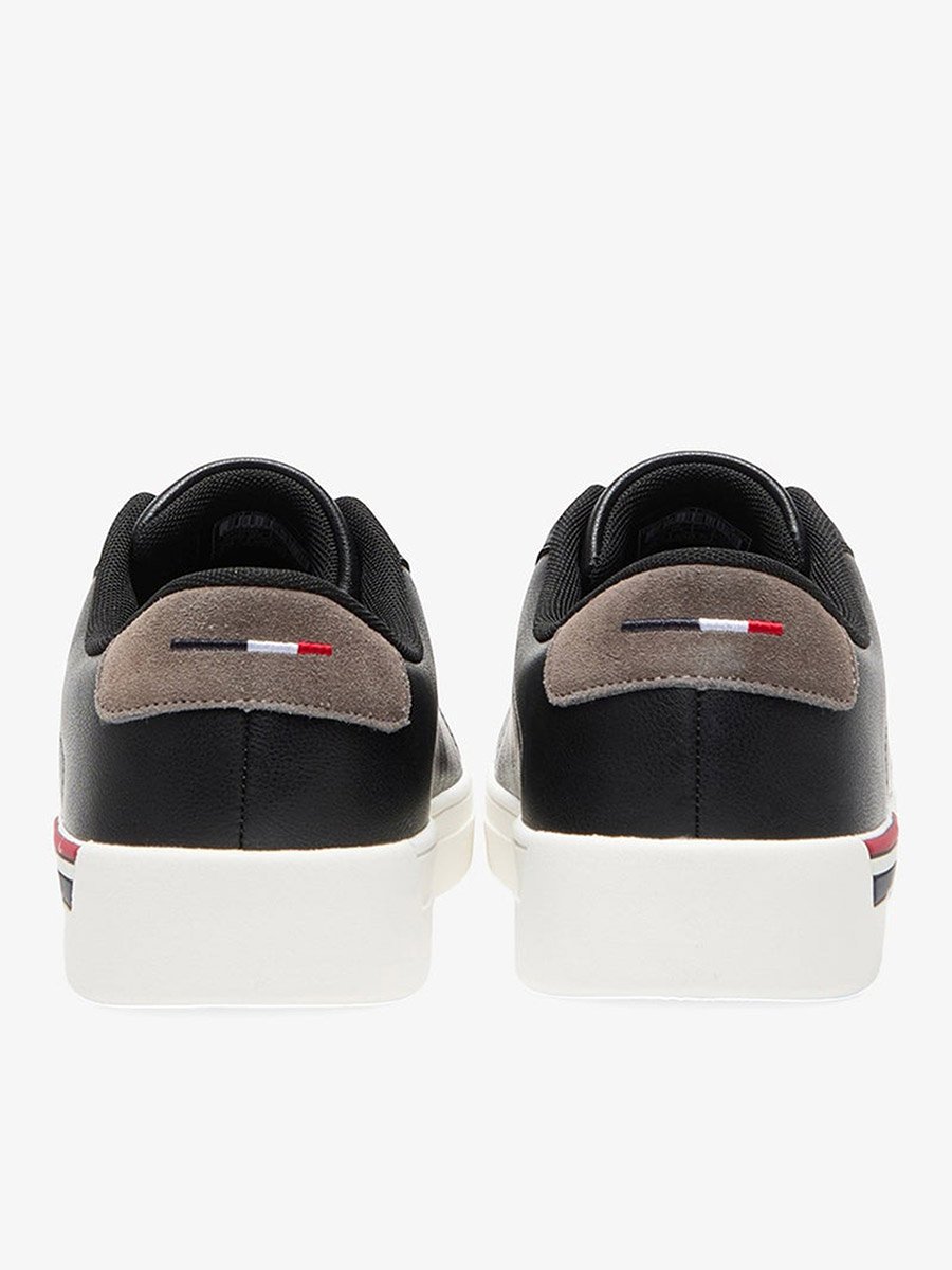 Men Classic Low-Top Sneakers