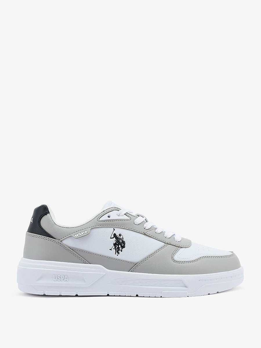 Men White Classic Low-Top Sneakers with Lace-Up Design