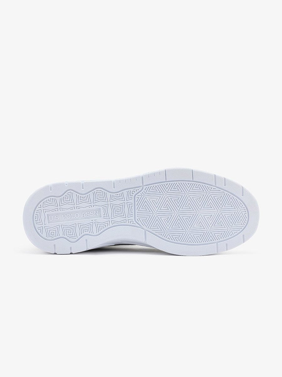 Men White Classic Low-Top Sneakers with Lace-Up Design